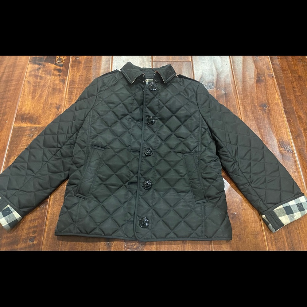 Burberry kids jacket size 8, like new, receipt included